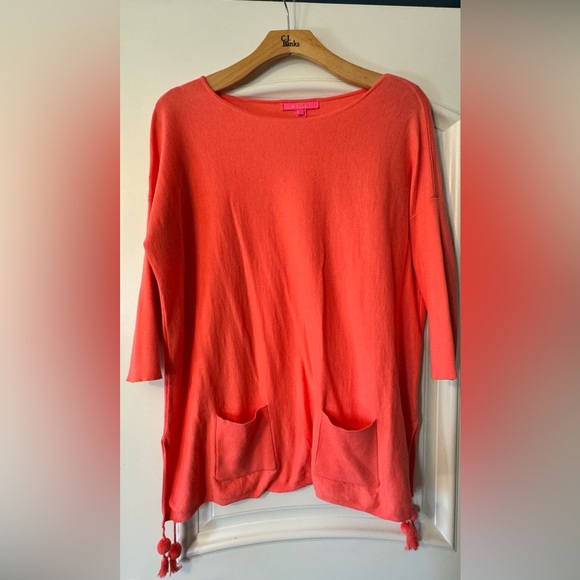 Lilly Pulitzer Tunic with 3/4 Sleeves and Relaxed Fit - Picture 1 of 5